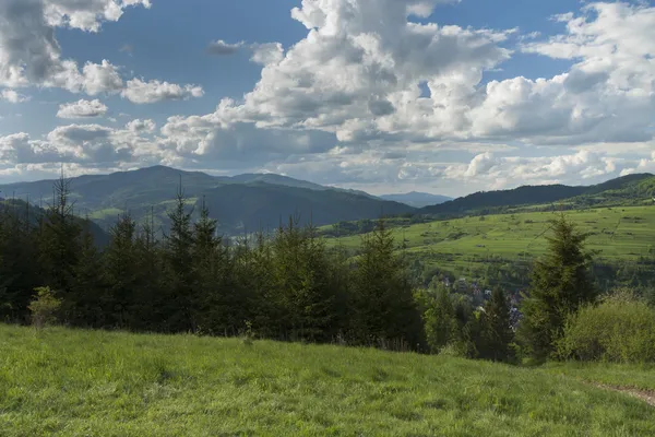 Polonia, Viev panorámico de la cordillera de Gorce, Clou espectacular — Foto de Stock