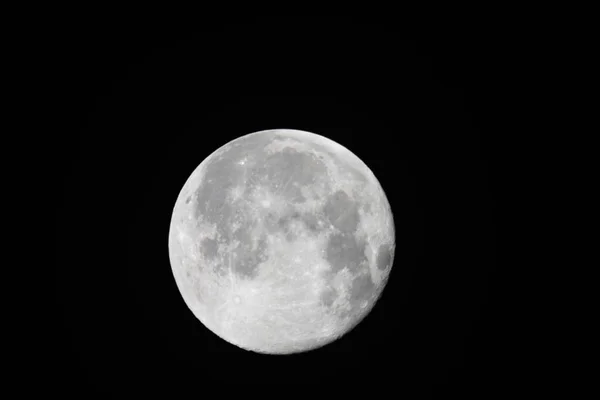 Une Pleine Lune Sur Ciel Sombre — Photo