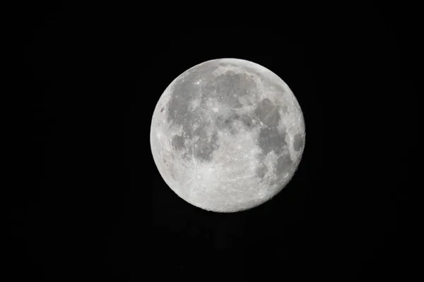 Una Luna Piena Cielo Buio — Foto Stock