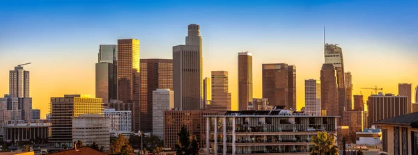 Blick Auf Die Skyline Von Los Angeles Bei Sonnenuntergang — Stockfoto