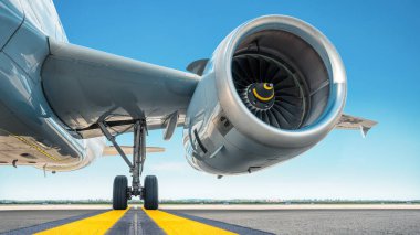 modern bir yolcu uçağı jet motoru