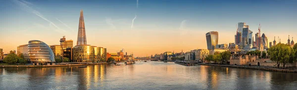 Skyline Van Londen Tijdens Zonsopgang — Stockfoto