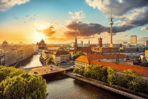 Panoramautsikt Över Centrala Berlin Solnedgången — Stockfoto