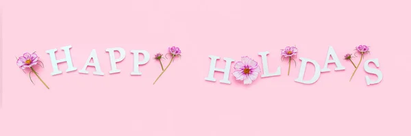 Happy Holidays Banner Motivational Quote White Letters Beauty Natural Flowers — Fotografie, imagine de stoc