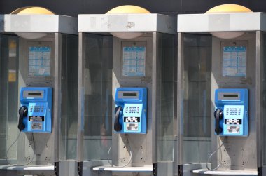 üç kamu telefonlar