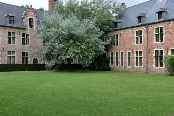 Grande beguinage — Fotografia de Stock