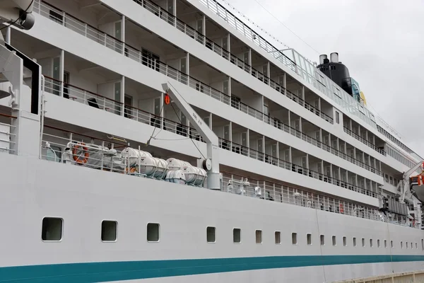 Cruiseship