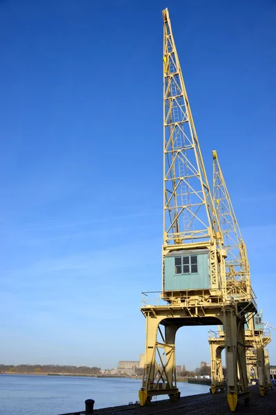 Old crane — Stockfoto