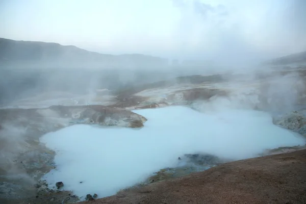 Steaming volcanic pool — Stock Photo, Image