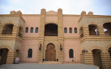 Medine bina