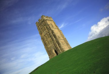 glastonbury tor ilginç açısı