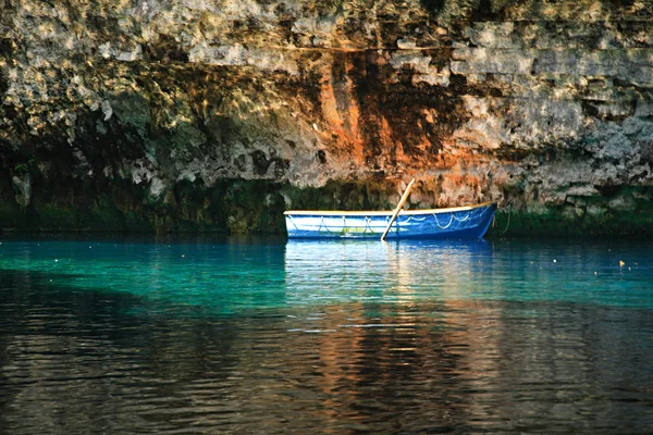 Rowing boat Melissani Cave — Stock Photo, Image