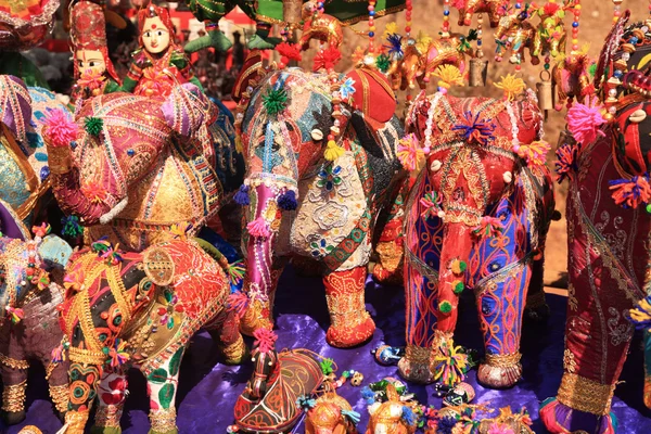 Fabric elephants in a Goan Market — Stock Photo, Image