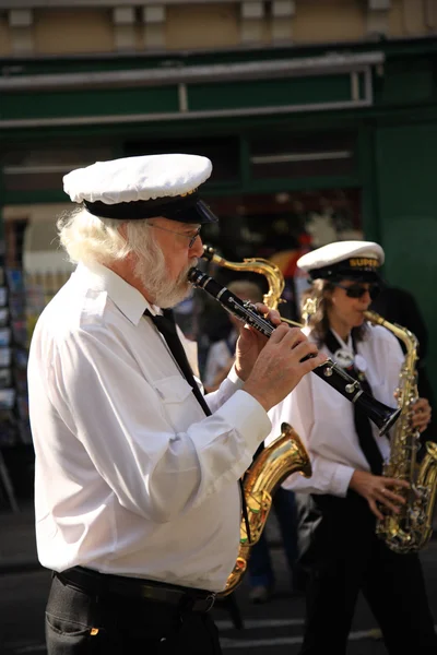 Hombre jugando Clarinete en el Festival de la Calle —  Fotos de Stock