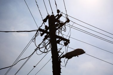 bir akım hattı eternet silüeti