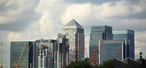 Canary wharf budovy v Londýně — Stock fotografie