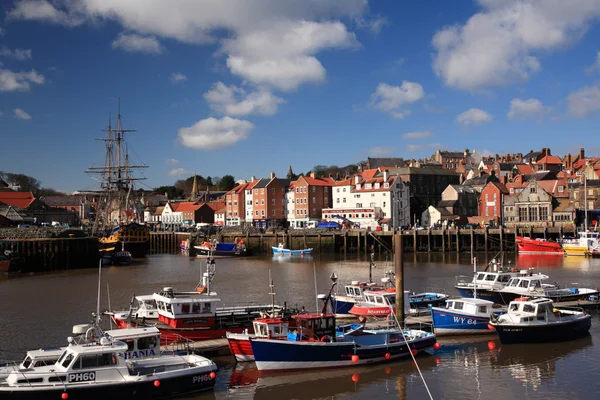 Boats in the harbour at Whitby — Stock Photo, Image
