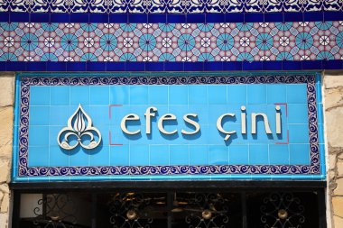 Efes çini, Efes seramik işareti