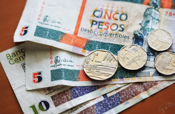 Peso cubano convertible billetes y monedas Imágenes De Stock Sin Royalties Gratis