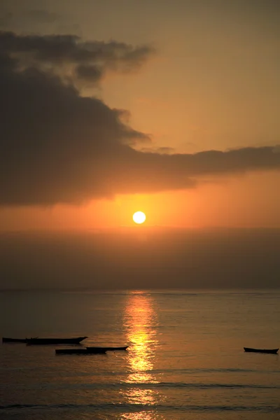 Soluppgång över Indiska oceanen — Stockfoto