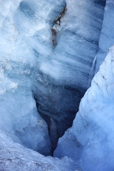 Crevasse glacée bleue — Photo