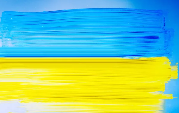Фото Покраски Флага Украины Окне Концепция Кисти Флага Украины Цветное — стоковое фото