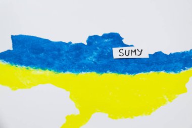 Mavi ve sarı renkli Ukrayna haritası üzerinde 