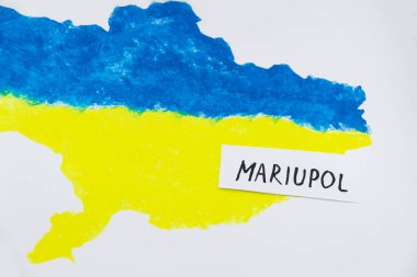 Üzerinde MARIUPOL yazan mavi ve sarı renkli Ukrayna haritası.