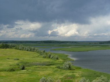 Fırtına öncesi sessizlik sviyaga Nehri