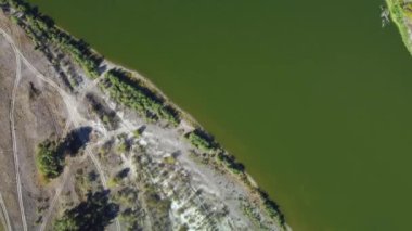 Nehrin kuş bakışı görüntüsü.