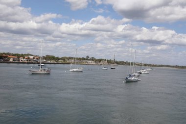 Castillo de San Marcos, Amerika Birleşik Devletleri 'nin St. Augustine, Florida eyaletinin Matanzas Körfezi' nin batı kıyısındaki en eski taş kale..
