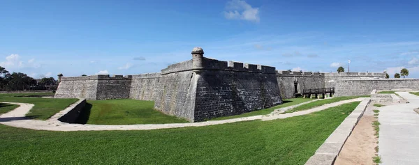 圣马科斯城堡 Castillo San Marcos 是美国大陆上最古老的石制堡垒 位于佛罗里达州圣奥古斯丁市的马坦萨斯湾西岸 — 图库照片