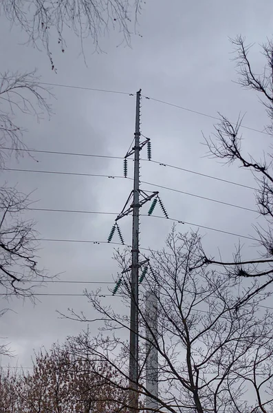 Mastro Linha Energia Contra Céu Inverno — Fotografia de Stock