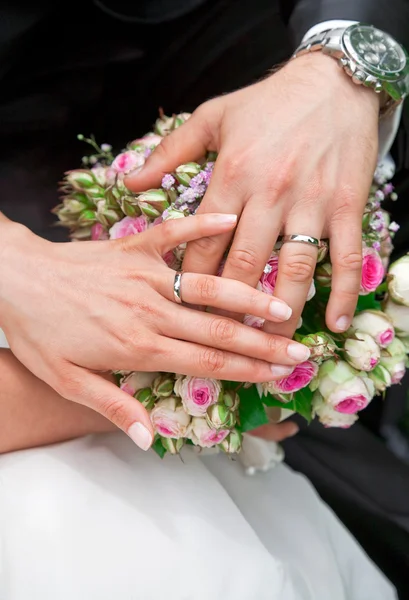 Anéis de casamento — Fotografia de Stock