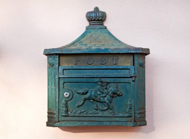 pembe duvar eski letterbox