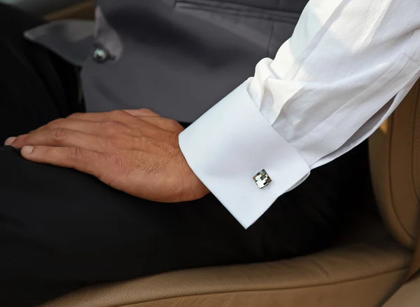 Muž s bílou košili a cuff link — Stock fotografie