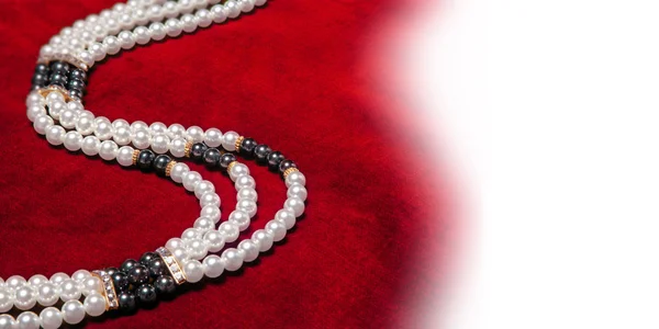 Pearl necklace (with space for your text or logo) — Stock Photo, Image