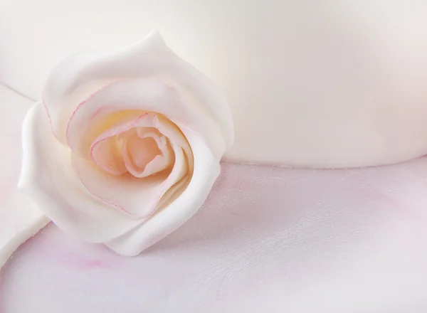 Détail de rose de gâteau de mariage — Photo