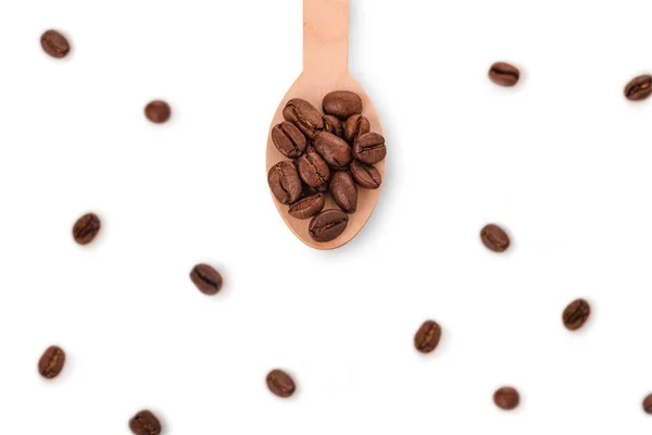 Frisch Geröstete Kaffeebohnen Holzlöffel Isoliert Auf Weißem Hintergrund Draufsicht — Stockfoto