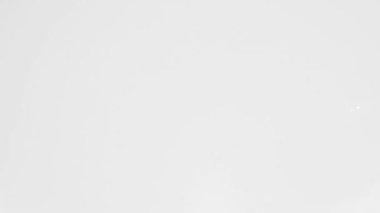 Süt dök, kapat. Yüksek kaliteli FullHD görüntüler