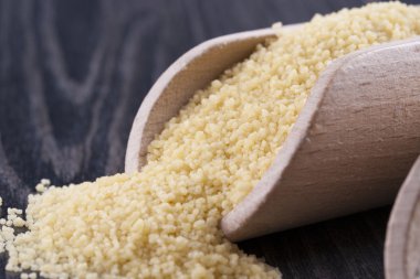 kabuğu çıkarılmış tane