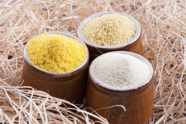 kabuğu çıkarılmış tane