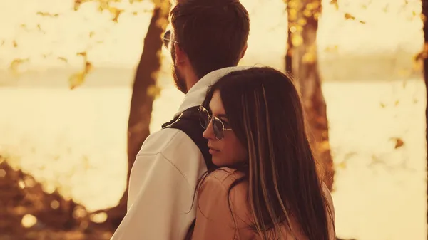 Outdoor shot young loving couple walking — Stock Photo, Image