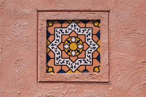 Padrão de azulejo tradicional marroquino, muito comum em Marrocos — Fotografia de Stock