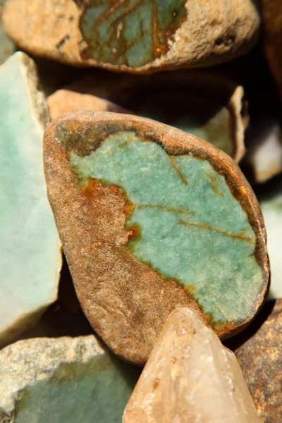 Jadestein in Scheiben geschnitten — Stockfoto
