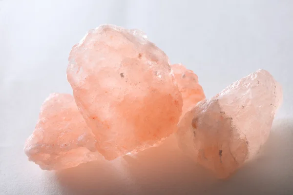Гималайская розовая хрустальная соль — стоковое фото
