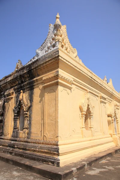 Bon zan klasztor w inwa (starożytnego miasta ava) w pobliżu Mandalaj, myanmar — Zdjęcie stockowe