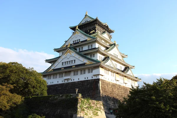 La torre principal del Castillo de Osaka — Foto de Stock