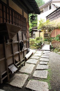 Geleneksel Asya yard