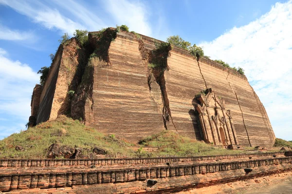 Detail of Ruined Mingun pagoda — Stock Photo, Image